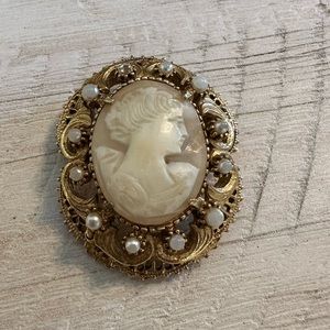 Vintage Florenza Cameo